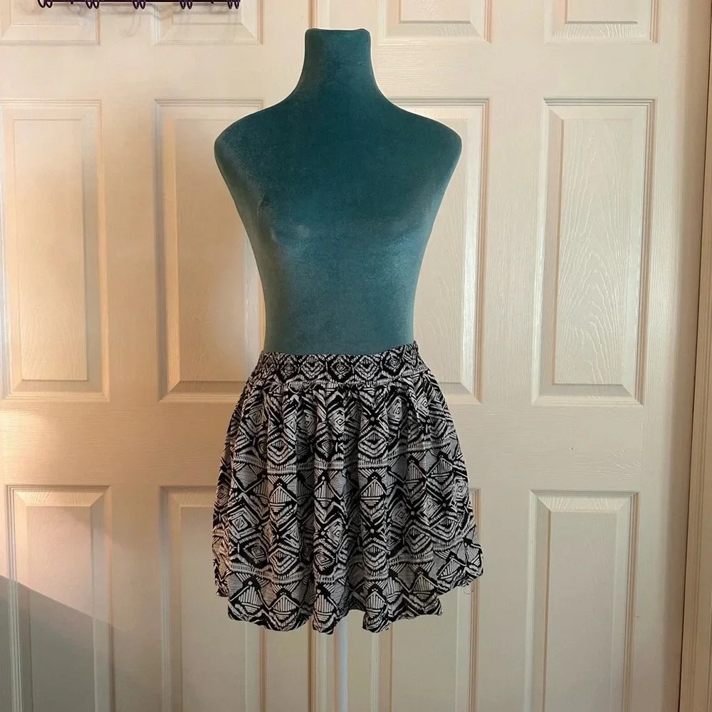 Aztec print skirt